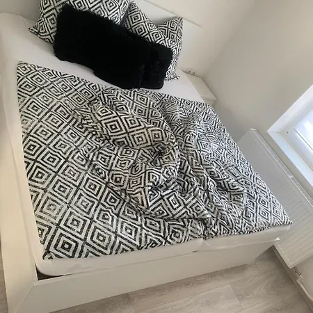 Apartment D&v